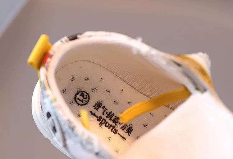 Botin Mickey Comic Amarilla