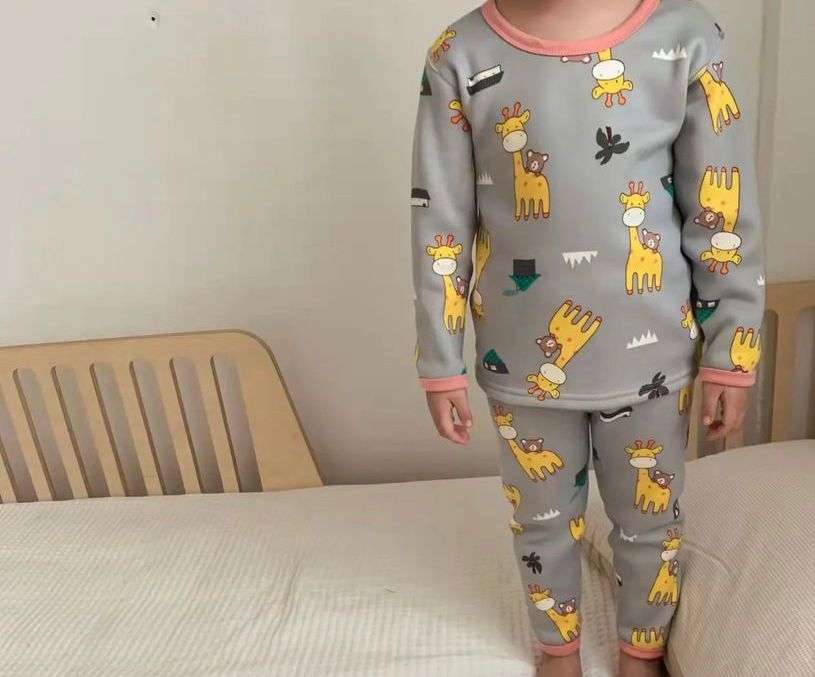 Pijama 2 piezas Micropolar Jirafa niña