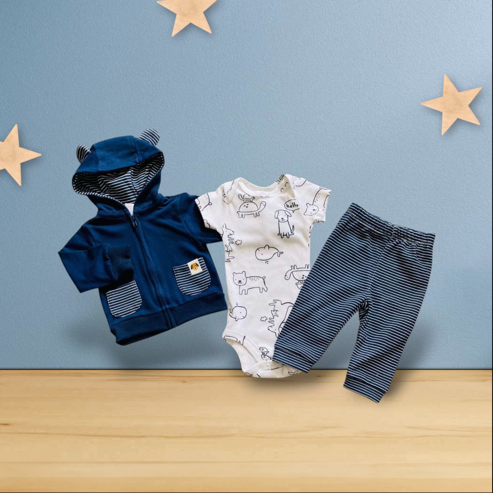 Conjunto Baby Lu de 3 piezas para bebé: polerón azul con capucha, body estampado de perros y pantalón a rayas