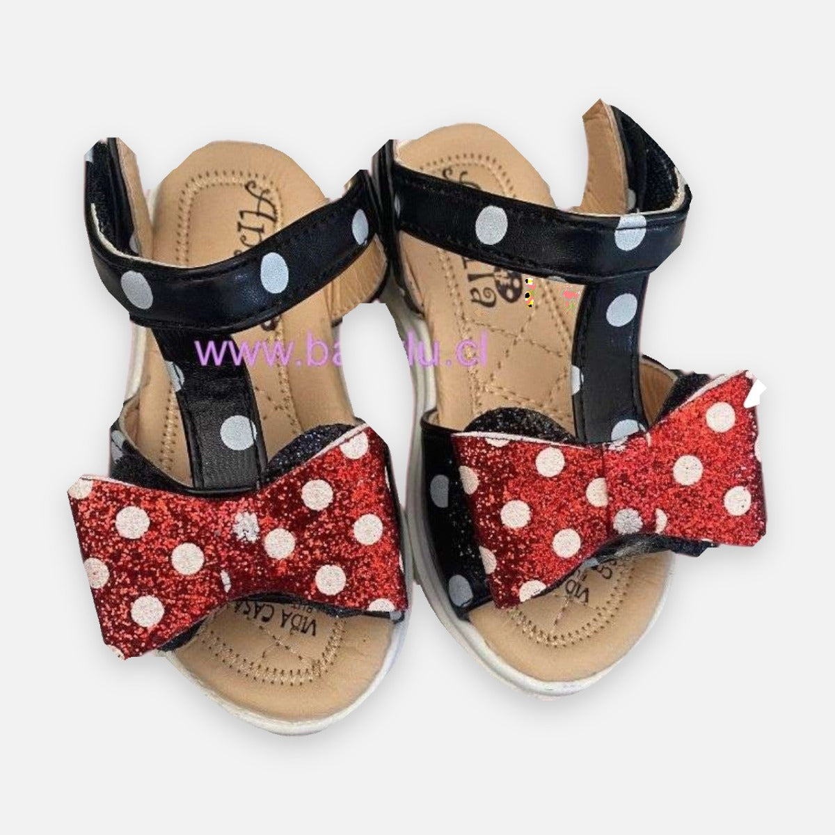 Sandalias Baby Lu negras con lunares blancos y lazo rojo brillante de Minnie Mouse para niña