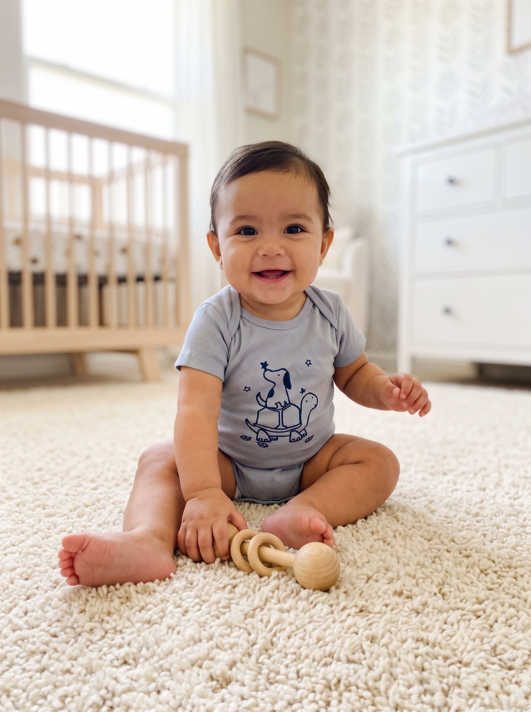 Studio photo of Set de 4 body Animalitos bebe in lifestyle